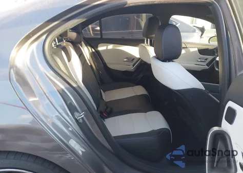 2019 Mercedes-Benz A 220 из США, поврежденный, VIN WDD3G4EB8KW006452